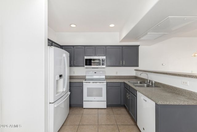 6770 N 47TH Avenue 1016, Glendale, AZ 85301