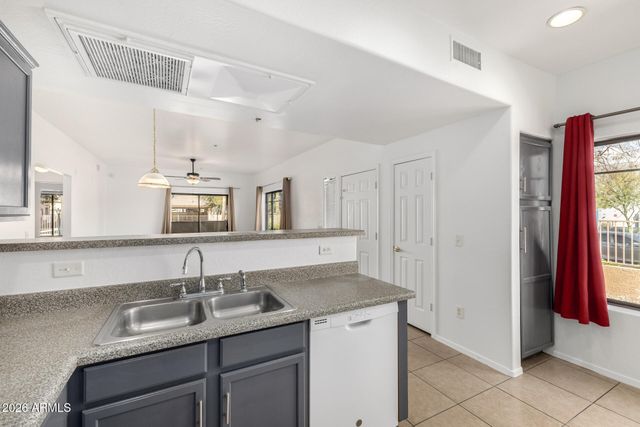 6770 N 47TH Avenue 1016, Glendale, AZ 85301