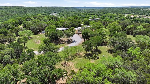 140 E Bankhead Highway, Mineral Wells, TX 76067