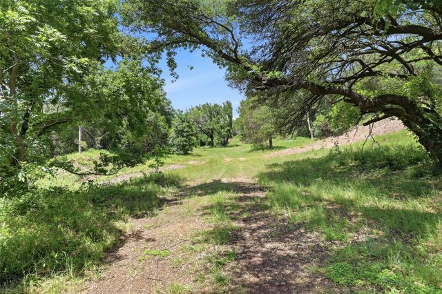 140 E Bankhead Highway, Mineral Wells, TX 76067