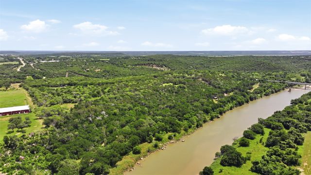 140 E Bankhead Highway, Mineral Wells, TX 76067