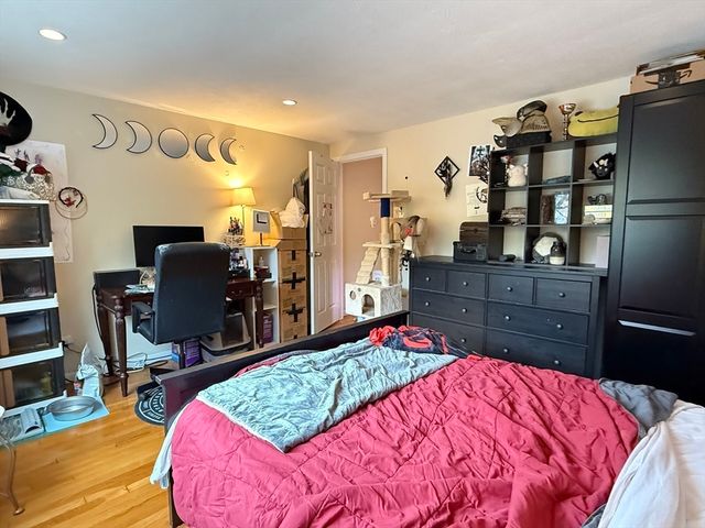 197 Kent St 15, Brookline, MA 02446