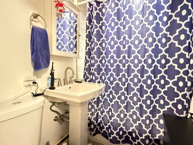 197 Kent St 15, Brookline, MA 02446