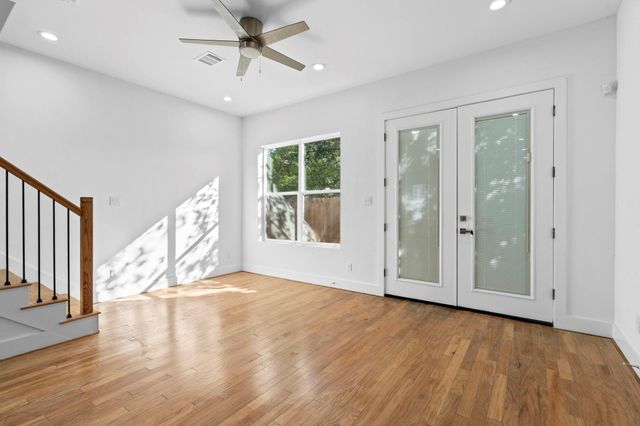 2022 Thonig Road A, Houston, TX 77055