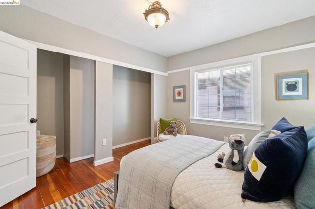 688 31St St, Oakland, CA 94609