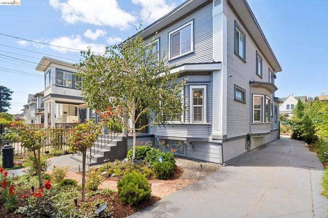 688 31St St, Oakland, CA 94609