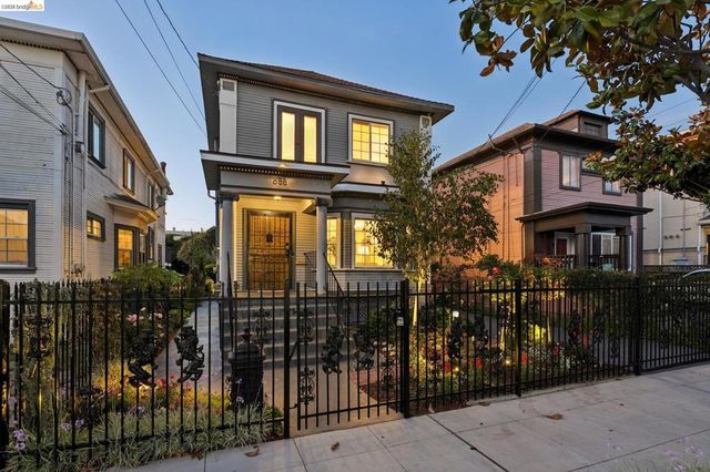 688 31St St, Oakland, CA 94609