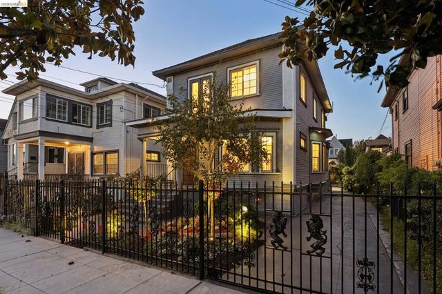 688 31St St, Oakland, CA 94609