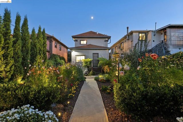 688 31St St, Oakland, CA 94609