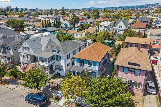 688 31St St, Oakland, CA 94609