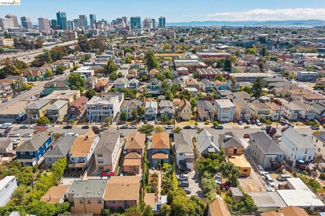 688 31St St, Oakland, CA 94609