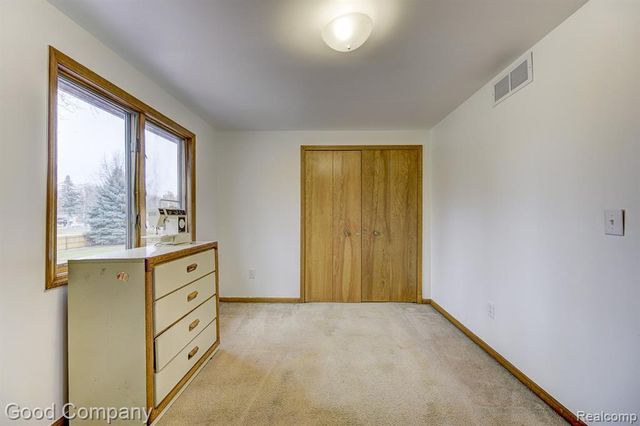 38092 Westchester Road, Sterling Heights, MI 48310