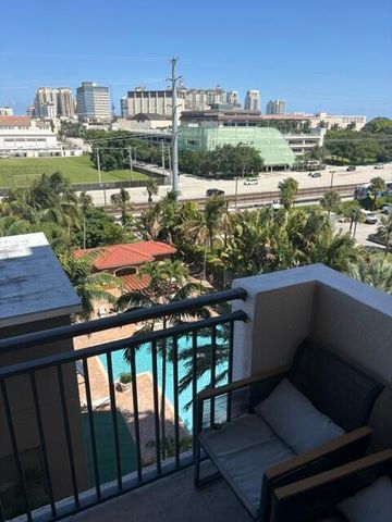 616 Clearwater Park Road 611, West Palm Beach, FL 33401
