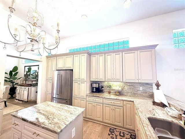 405 WELLINGTON COURT, Venice, FL 34292