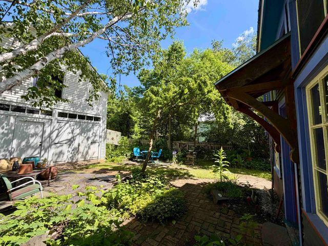 28 Murray Street, Burlington, VT 05401