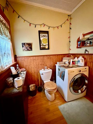 28 Murray Street, Burlington, VT 05401