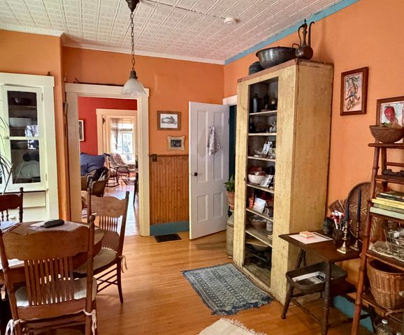 28 Murray Street, Burlington, VT 05401