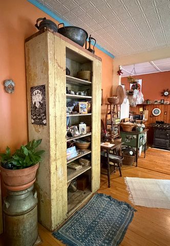 28 Murray Street, Burlington, VT 05401