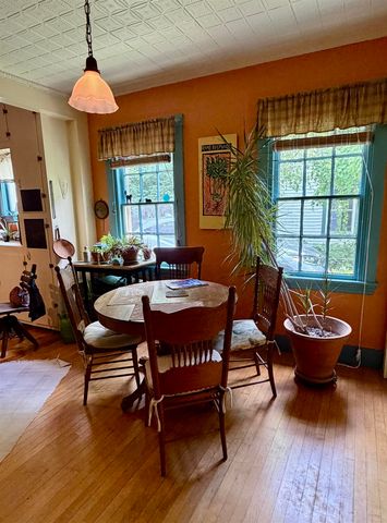 28 Murray Street, Burlington, VT 05401