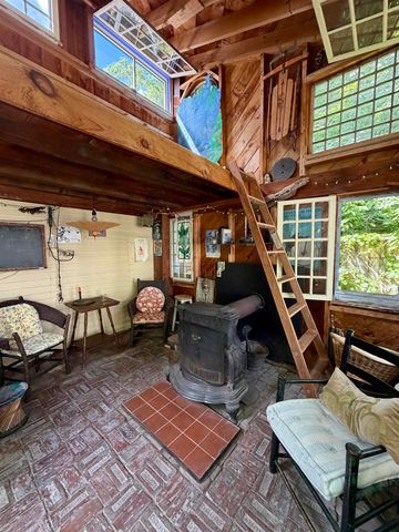 28 Murray Street, Burlington, VT 05401