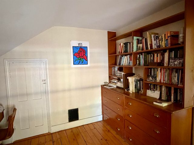 28 Murray Street, Burlington, VT 05401