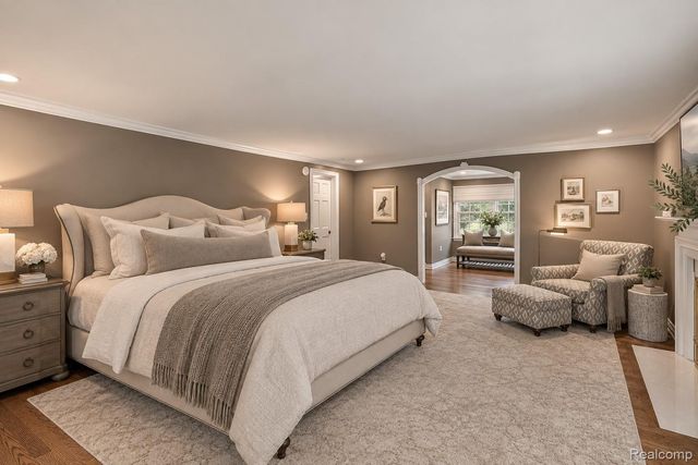 232 Guilford Road, Bloomfield Hills, MI 48304