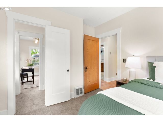 3029 Se 74TH Ave, Portland, OR 97206