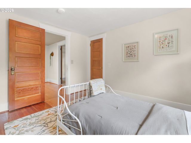 3029 Se 74TH Ave, Portland, OR 97206