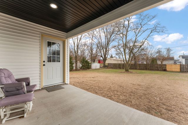 25 E Grove Street, Wheatfield, IN 46392