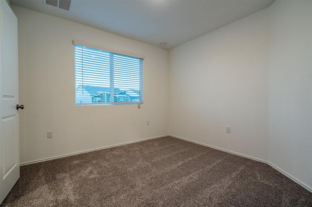 7100 Dancing Wind LN, Del Valle, TX 78617