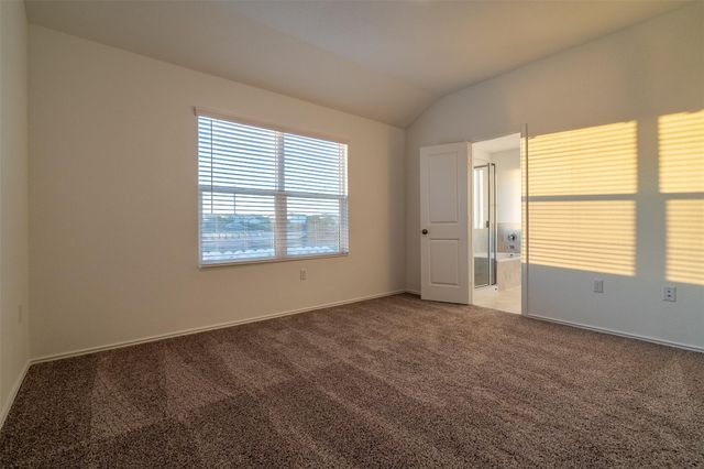 7100 Dancing Wind LN, Del Valle, TX 78617