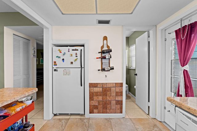 312 NE 17th Avenue 203, Boynton Beach, FL 33435