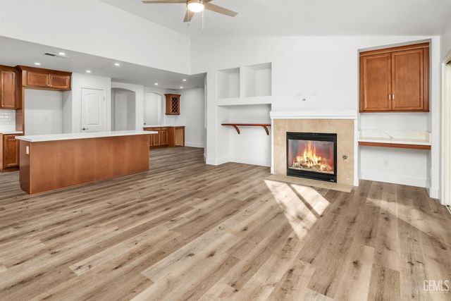 11815 Darlington Avenue, Bakersfield, CA 93312