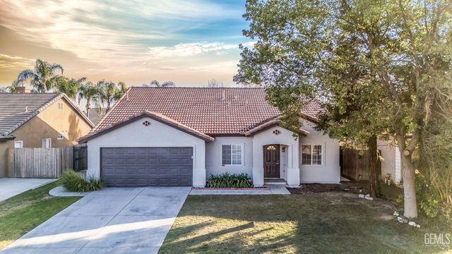 11815 Darlington Avenue, Bakersfield, CA 93312