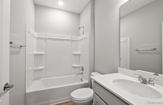 2015 Coventry Drive, Clarkston, MI 48346
