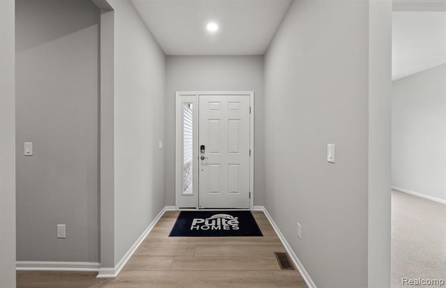 2015 Coventry Drive, Clarkston, MI 48346