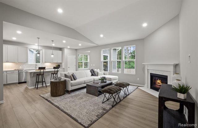 2015 Coventry Drive, Clarkston, MI 48346