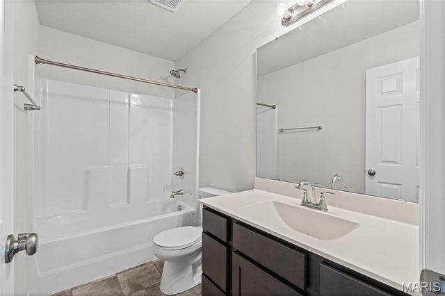 122 Winter Wheat Trail, Pacific, MO 63069