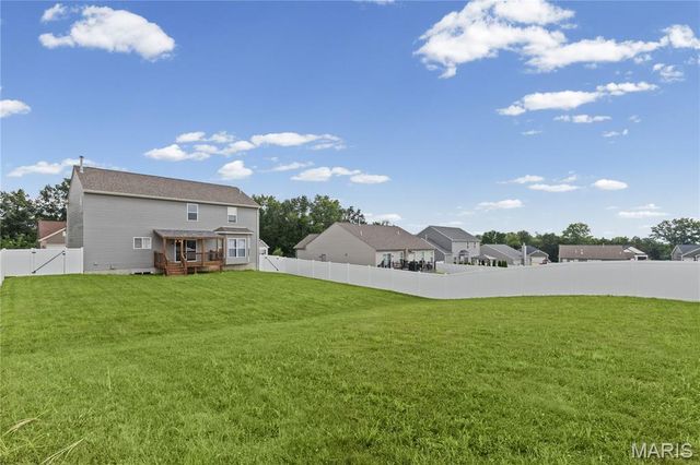 122 Winter Wheat Trail, Pacific, MO 63069