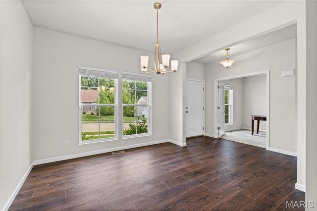 122 Winter Wheat Trail, Pacific, MO 63069