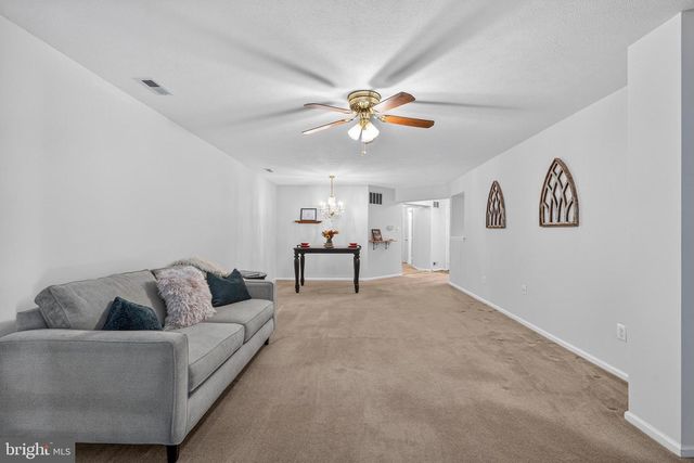 40 PEPPERGRASS N, Mount Laurel, NJ 08054