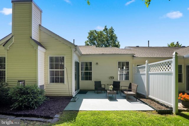 40 PEPPERGRASS N, Mount Laurel, NJ 08054