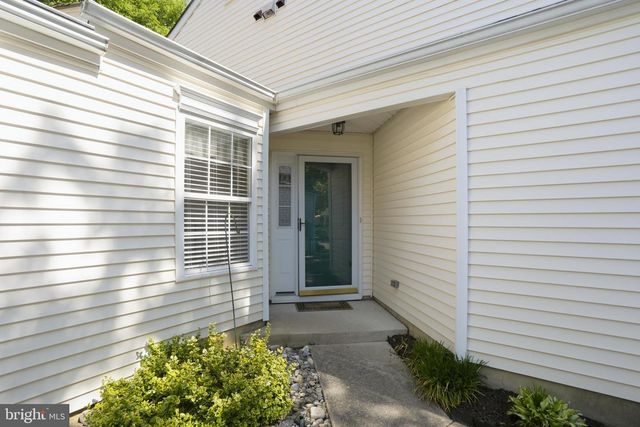 40 PEPPERGRASS N, Mount Laurel, NJ 08054