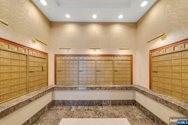 100 Old Palisade Road 917, Fort Lee, NJ 07024