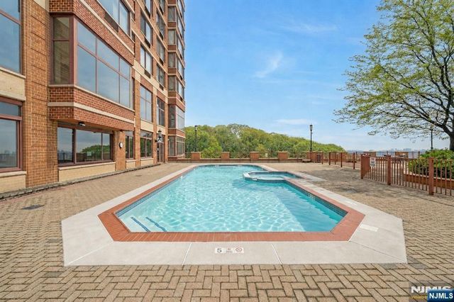 100 Old Palisade Road 917, Fort Lee, NJ 07024