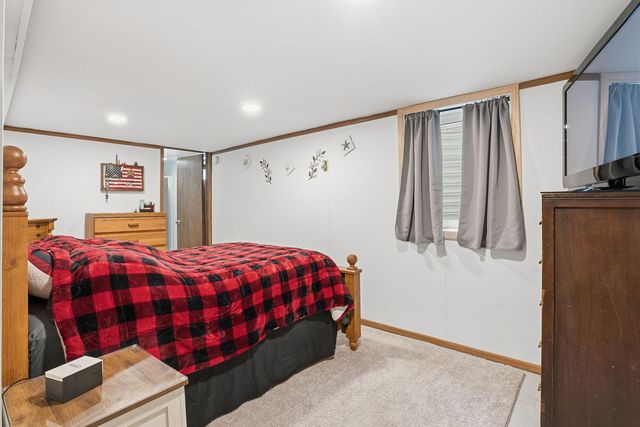 2707 Iowa Street, Davenport, IA 52803