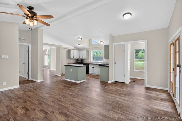3635 N 4327, Pryor, OK 74361