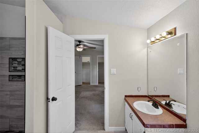 3635 N 4327, Pryor, OK 74361
