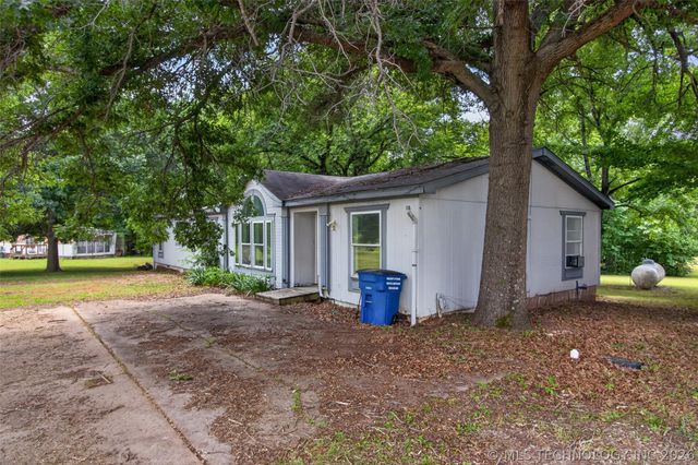 3635 N 4327, Pryor, OK 74361