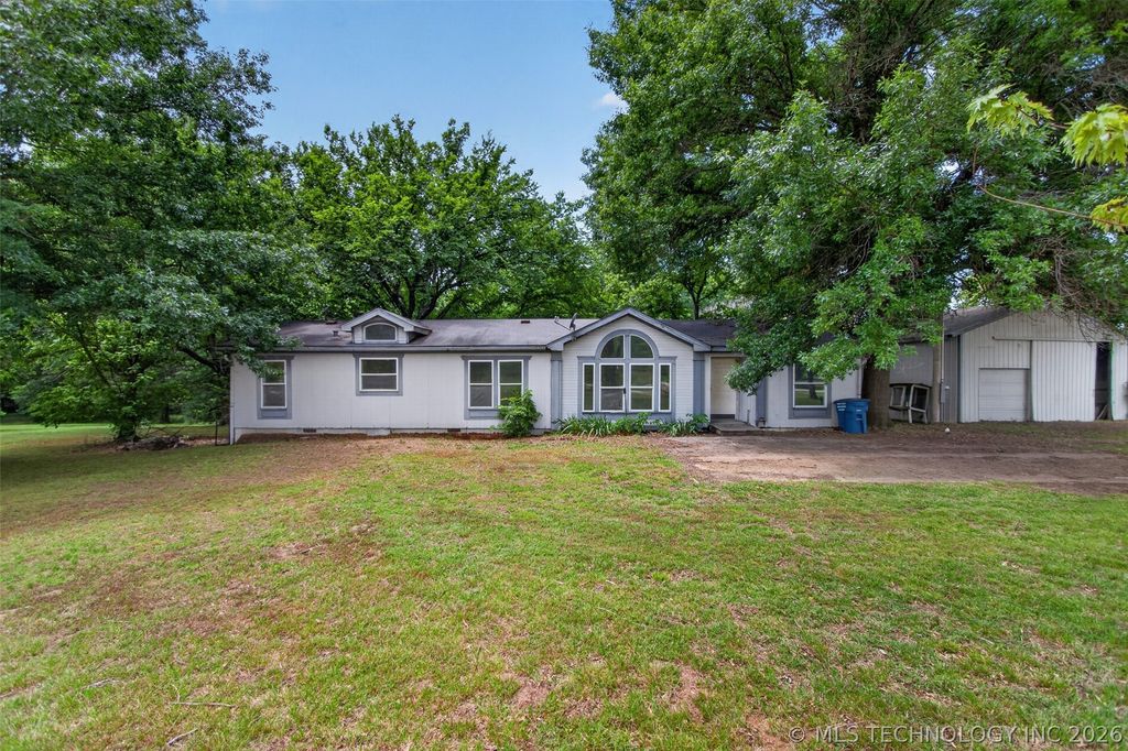 3635 N 4327, Pryor, OK 74361